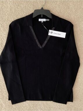 NWT Calvin Klein Black Pullover V-Neck Sweater